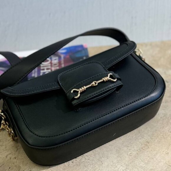 Elite Noir – The Ultimate Statement of Luxury and Functionality - Picture 2 of 7